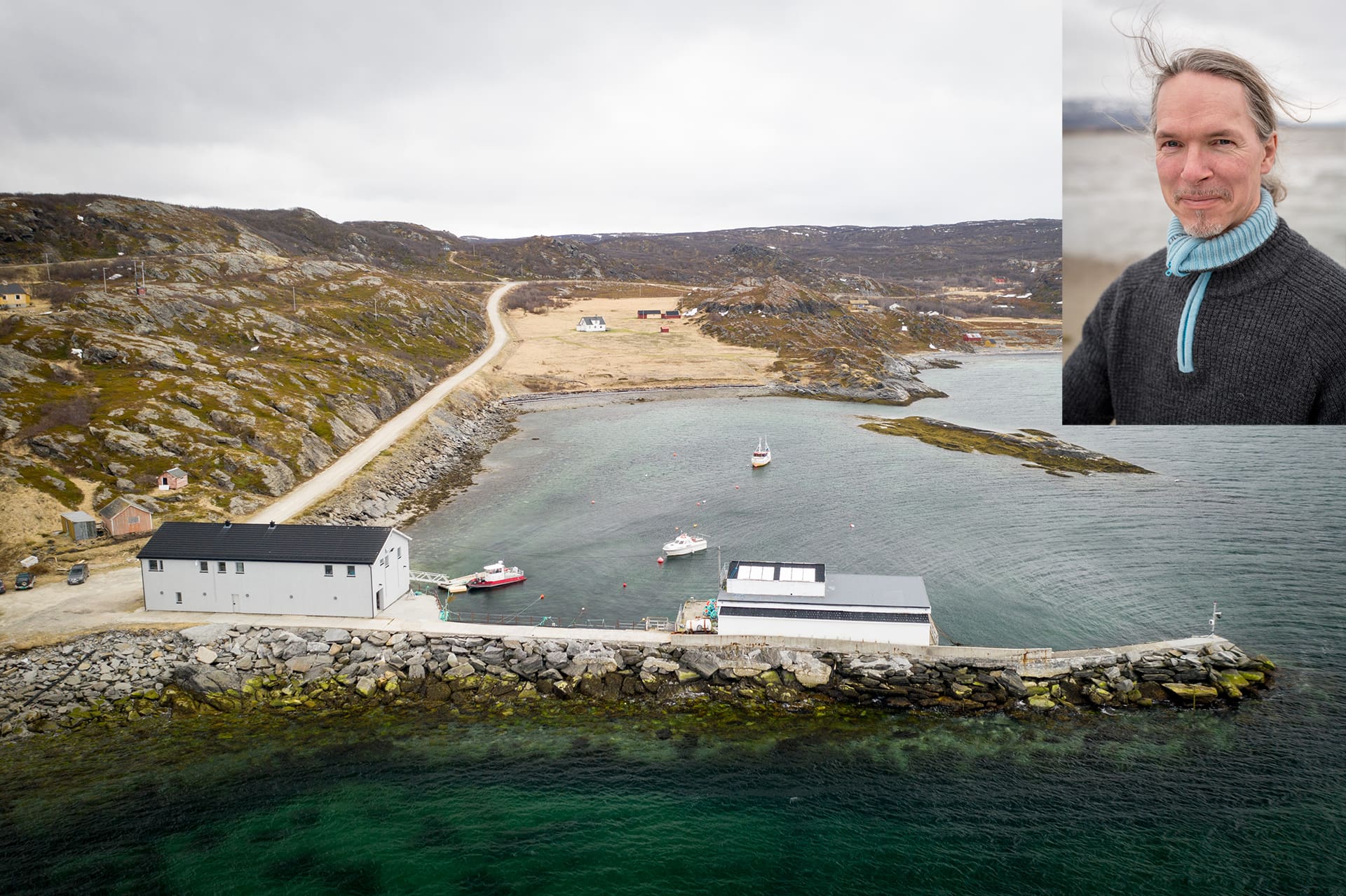 Foto av Feltstasjonen i Holmfjord, Finnmark og portrett av Hans Kristian Strand